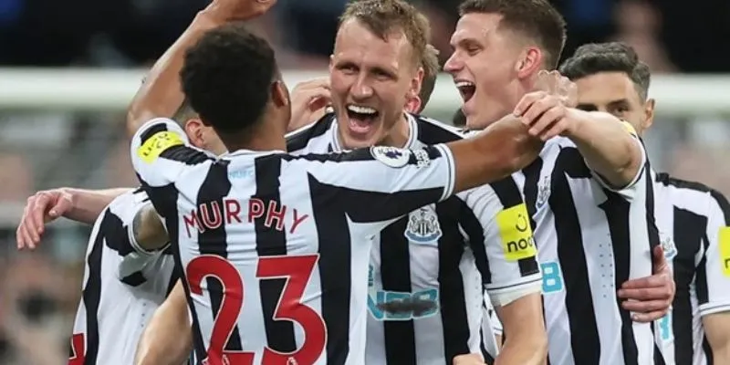 Newcastle United đang sỡ hữu một hàng công vô cùng mạnh mẽ